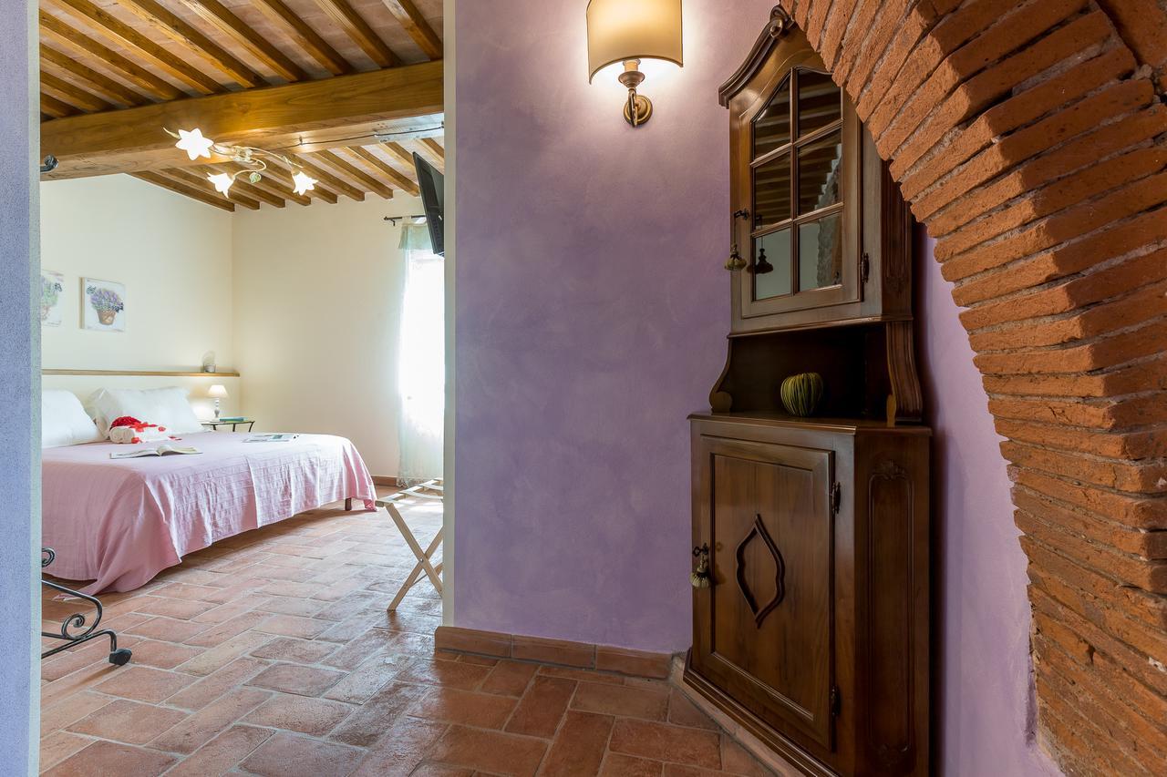 Pietra A Padule Bed & Breakfast *